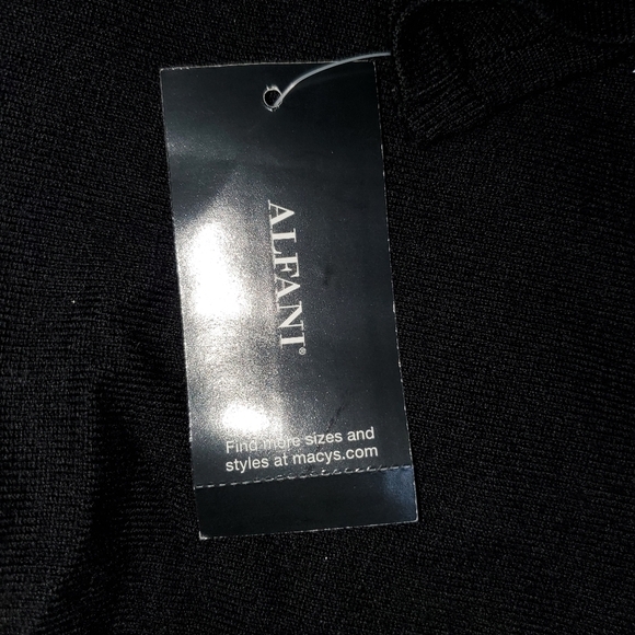 Long Sleeve Black Top with Peacock Feathers NWT - Picture 8 of 8